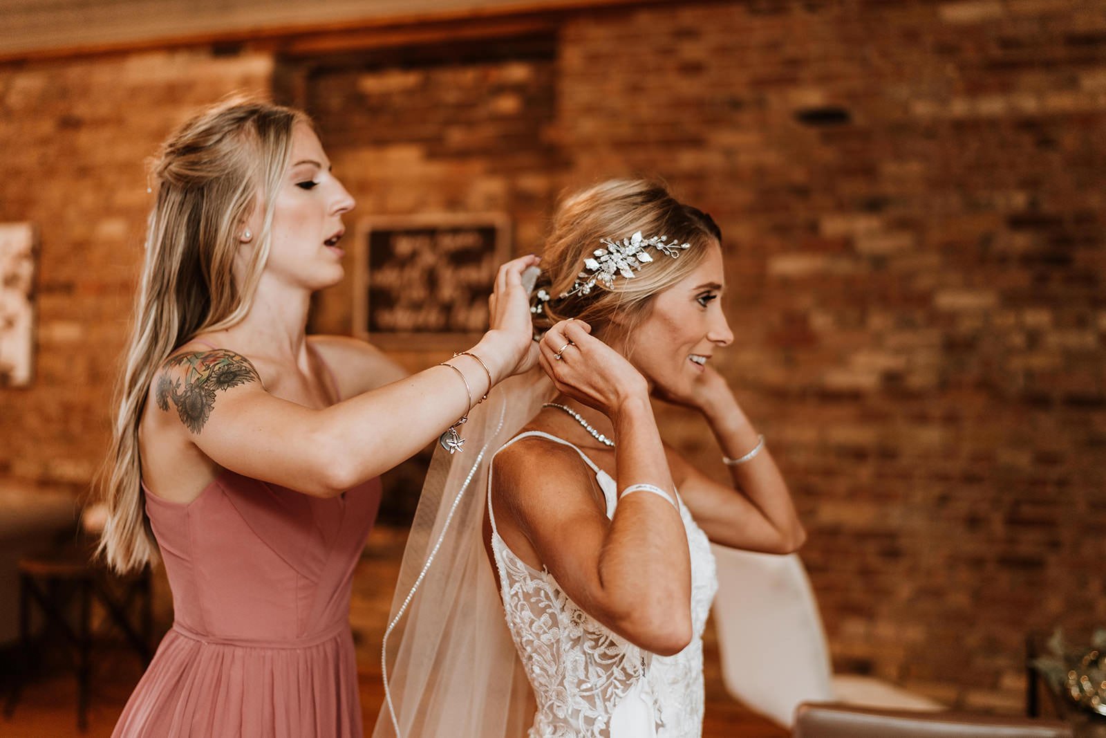 Bride getting ready at Illinois Wedding Venue